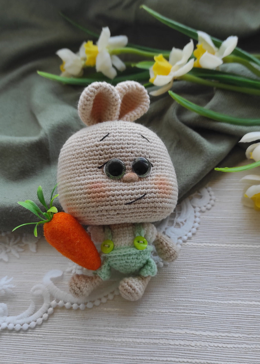 Crochet bunny stuffed animal with miniature carrot, handmade amigurumi, 13cm