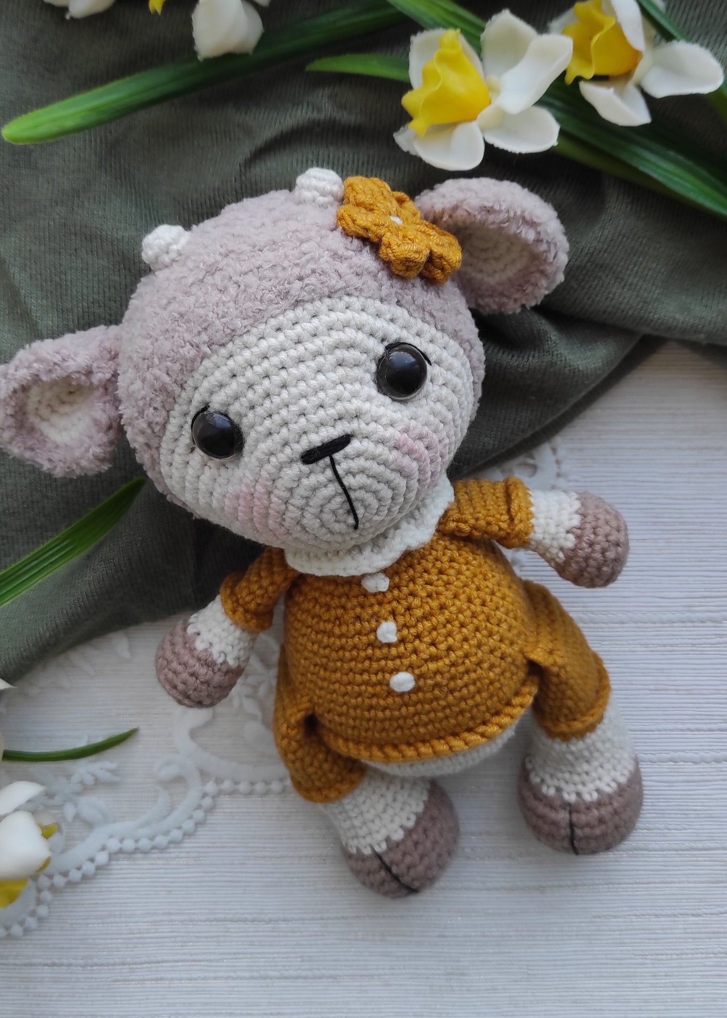 Handmade eco-friendly sheep toy 100% natural cotton amigurumi
