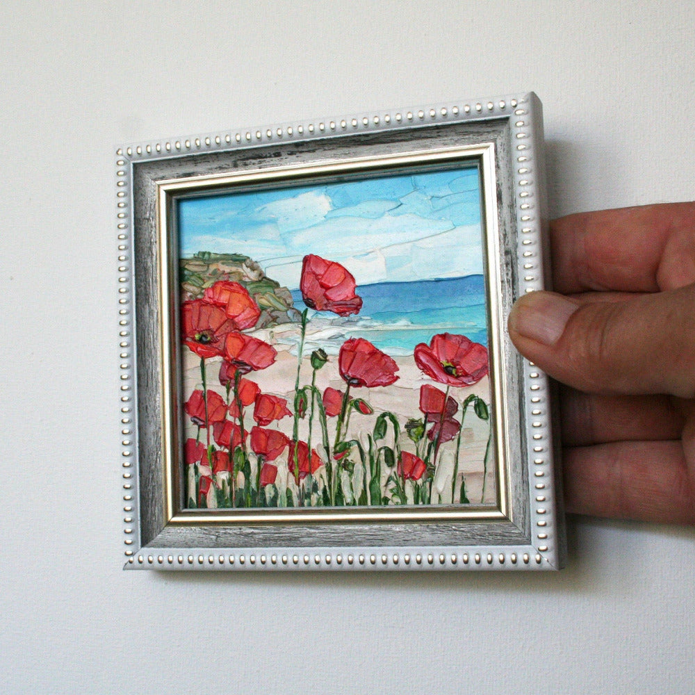 Red Poppies original oil painting side view, impasto texture hard panel 10x10 cm